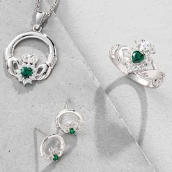 Green Crystal Sparkle Claddagh Silver Pendant<Galway Crystal Best