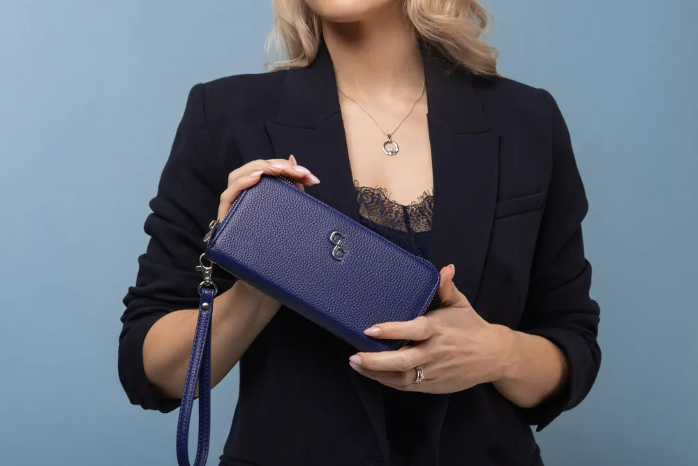 Women's Leather Wallet in Navy<Galway Crystal
